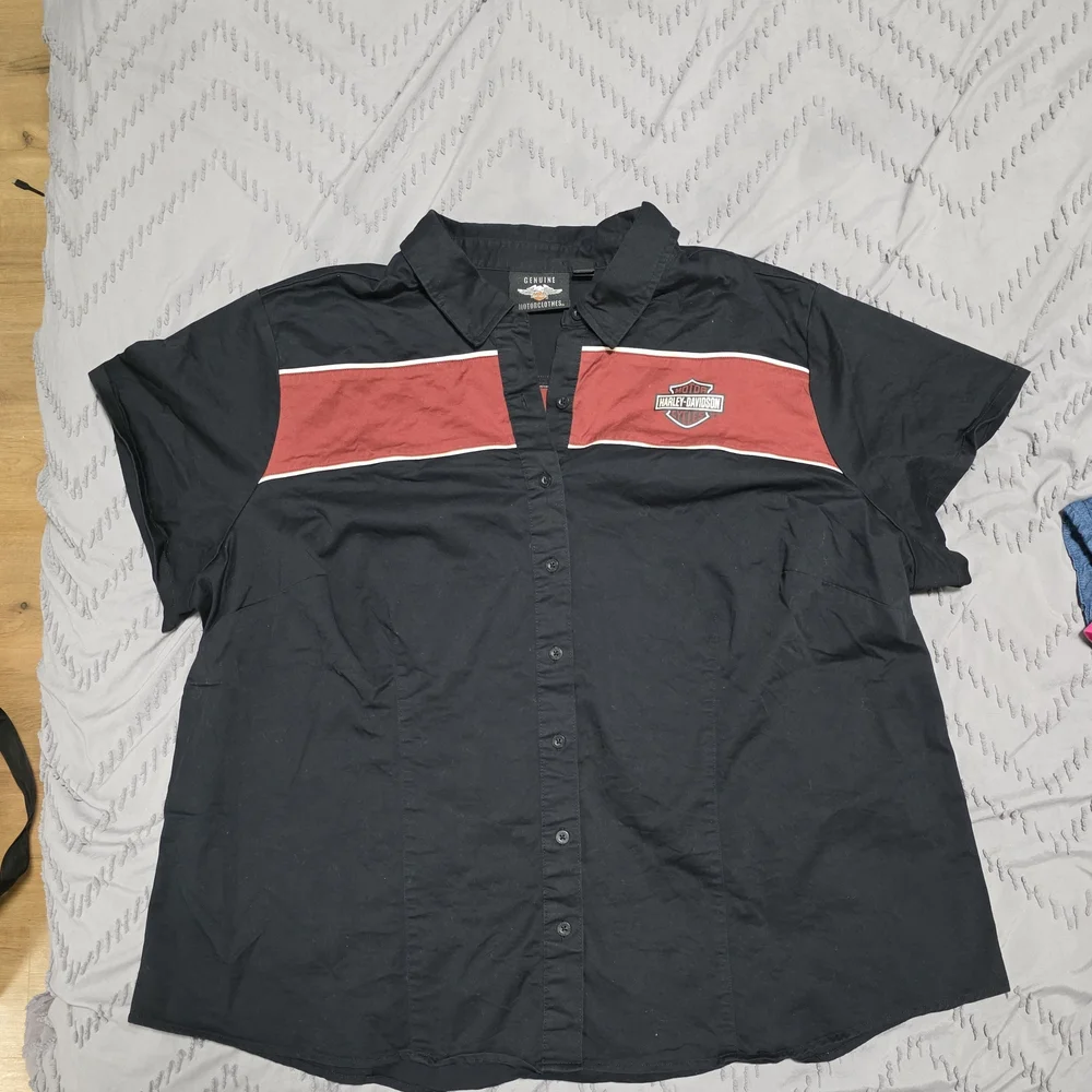 Harley-Davidson Black and Red Men's Shirt - Picture 1 of 3